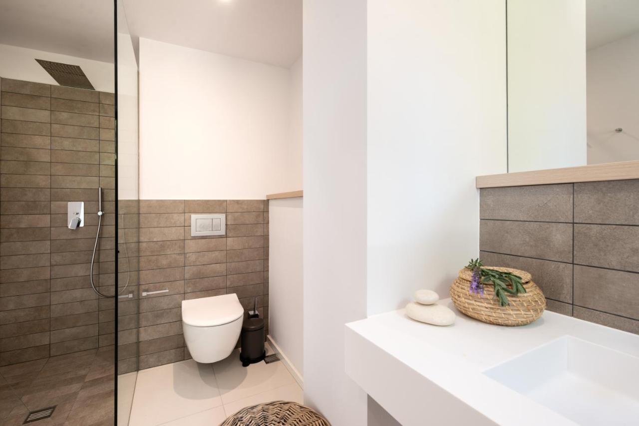 Myzen Villa Asana & Villa Kenshya Сивота Экстерьер фото