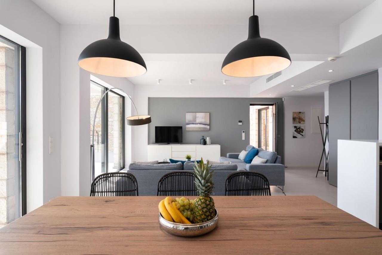 Myzen Villa Asana & Villa Kenshya Сивота Экстерьер фото